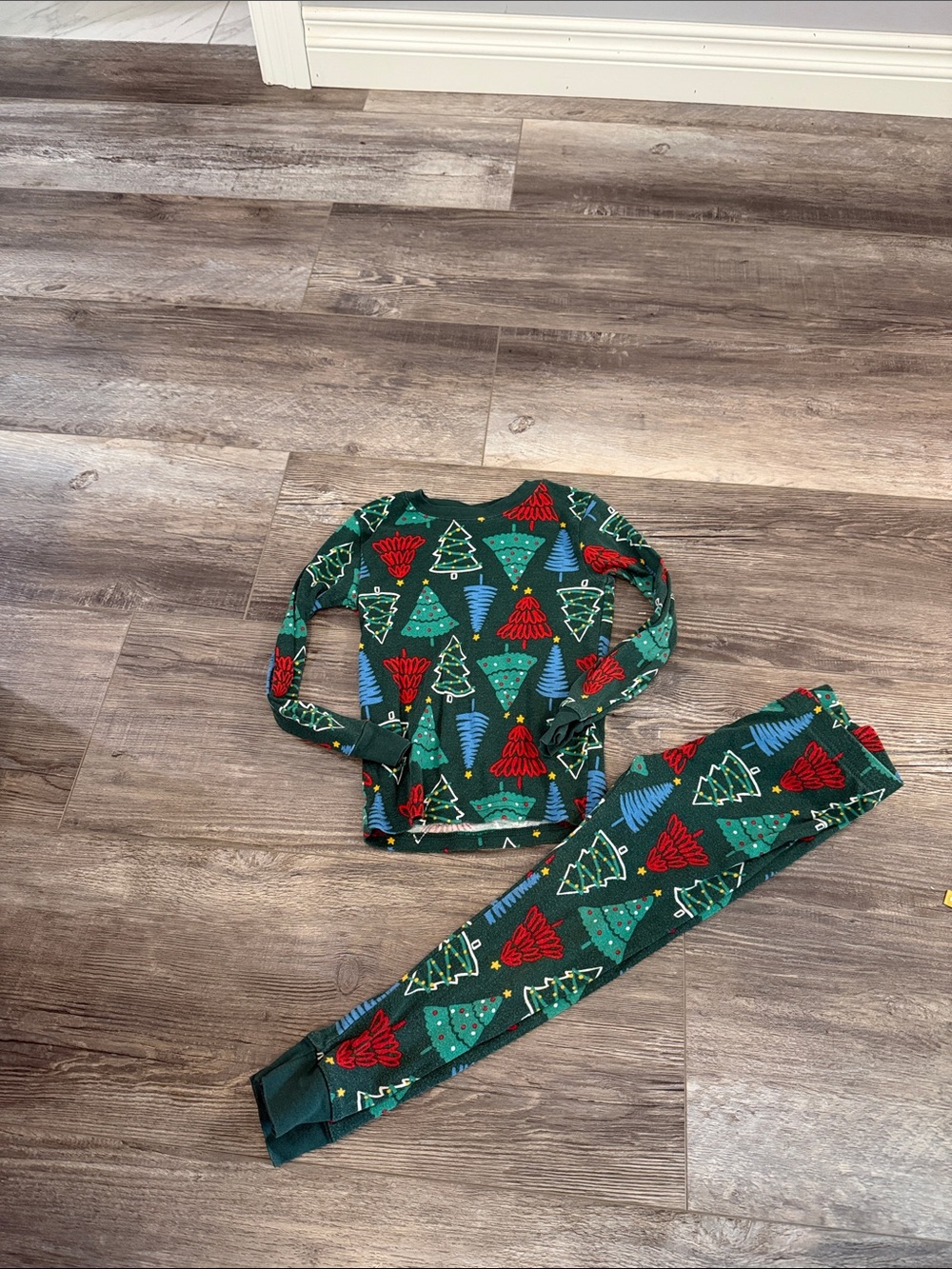 Carters Kids Green Holiday Tree Print Pajama Set